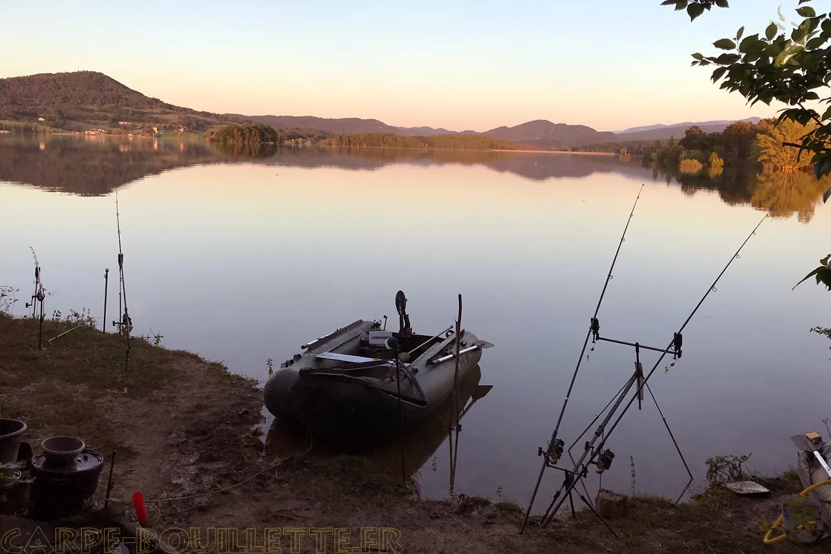 Coucher du soleil au lac de Montbel